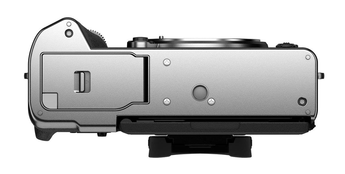 Mirrorless Digital Camera Body Silver I680782